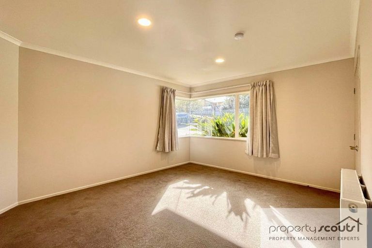 Photo of property in 6c Highfield Place, Highlands Park, New Plymouth, 4312