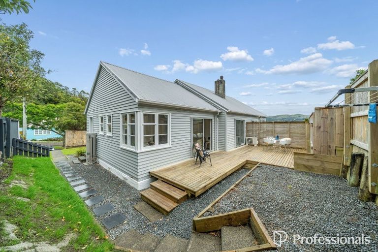 Photo of property in 7 Swainson Street, Naenae, Lower Hutt, 5011