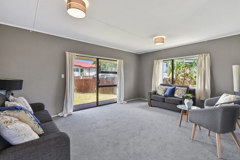 Photo of property in 33 Limond Street, Randwick Park, Auckland, 2105