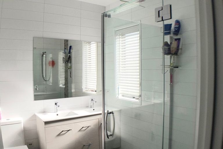 Photo of property in 84 Caldera Drive, Long Bay, Auckland, 0630