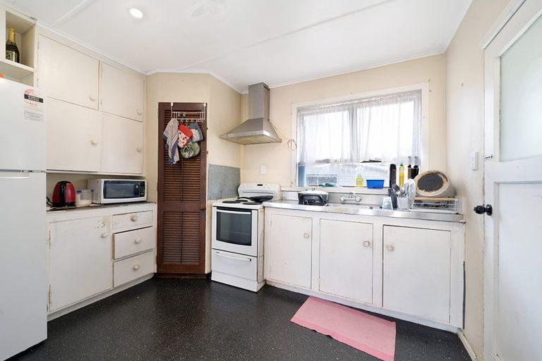 Photo of property in 18 Bernard Street, Mount Wellington, Auckland, 1062