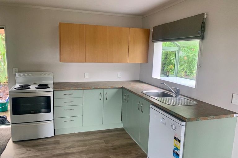 Photo of property in 1/199 Birdwood Road, Massey, Auckland, 0614