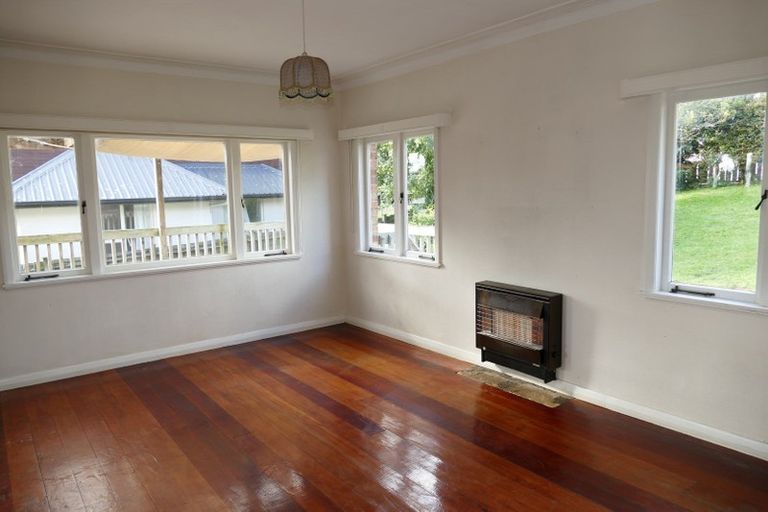Photo of property in 77 Lake Road, Devonport, Auckland, 0622