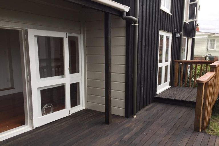 Photo of property in 112a Rosier Road, Glen Eden, Auckland, 0602