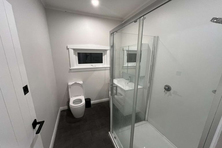 Photo of property in 10 Byron Street, Petone, Lower Hutt, 5012