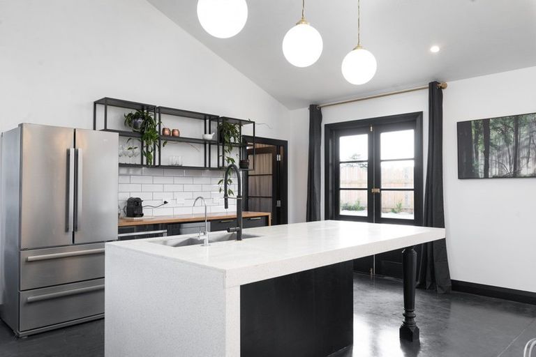 Photo of property in 201 East Street, Greytown, 5712