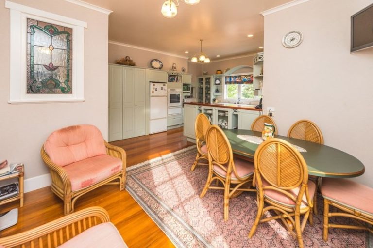 Photo of property in 25 Brassey Road, Saint Johns Hill, Whanganui, 4500