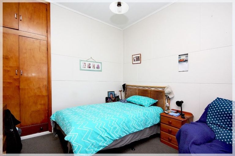 Photo of property in 30 Coley Street, Foxton, 4814