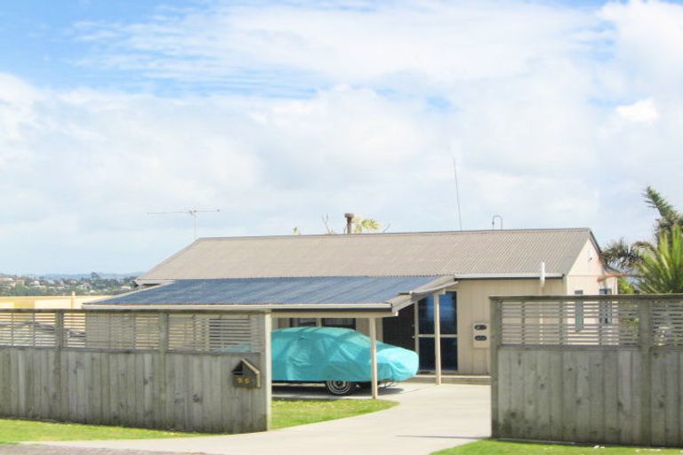 Photo of property in 958b Whangaparaoa Road, Manly, Whangaparaoa, 0930