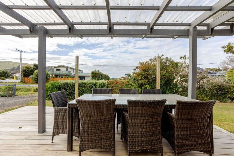 Photo of property in 40 Seaview Road, Herbertville, Dannevirke, 4970