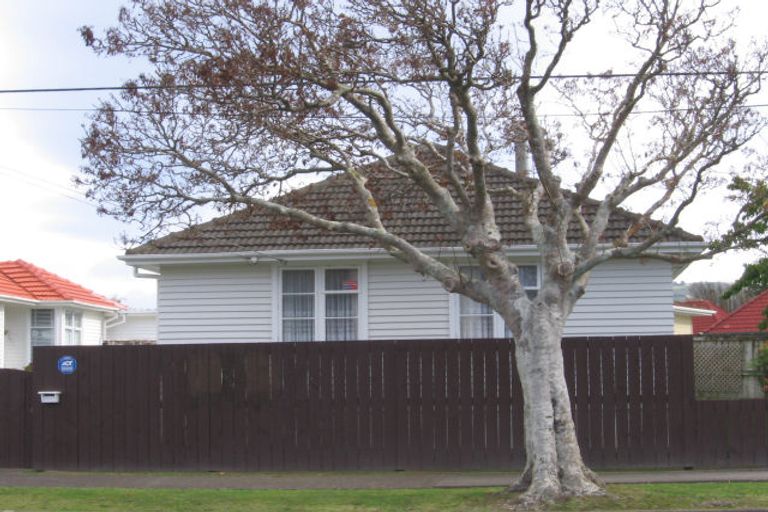 Photo of property in 2/25 Colson Street, Avalon, Lower Hutt, 5011