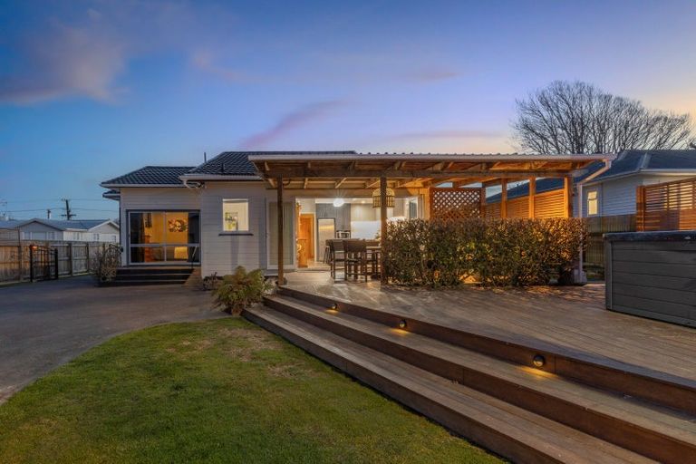 Photo of property in 48a Kings Drive, Levin, 5510