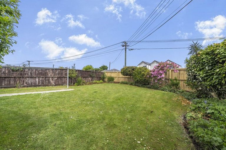 Photo of property in 2b Barclay Place, Burwood, Christchurch, 8061