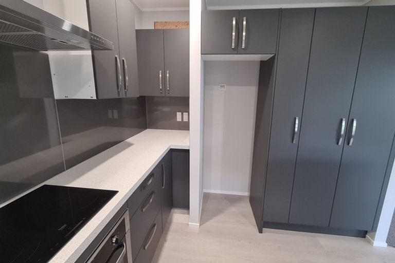 Photo of property in 2/25 Sartors Avenue, Northcross, Auckland, 0630