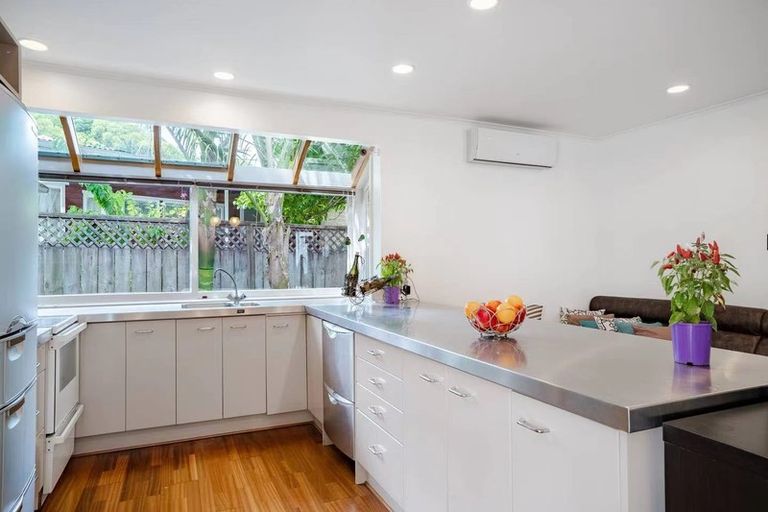 Photo of property in 886 Mount Eden Road, Three Kings, Auckland, 1024