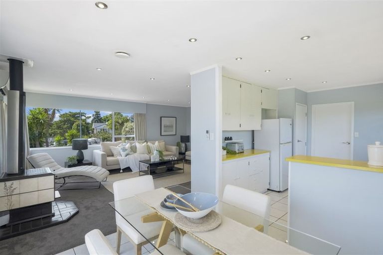 Photo of property in 14 Paulange Place, Pakuranga Heights, Auckland, 2010