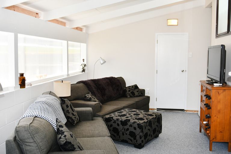 Photo of property in 63 Barrier View Road, Leigh, 0985