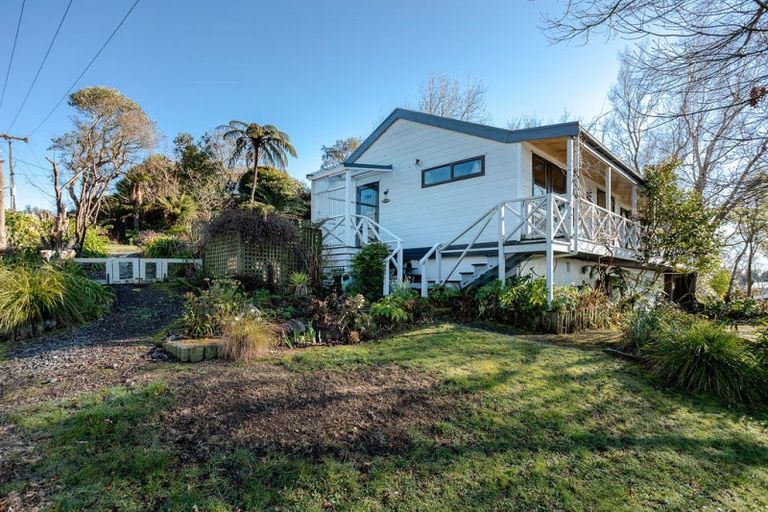 Photo of property in 1 Carlson Street, Dannevirke, 4930