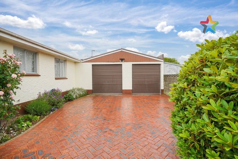 Photo of property in 49 Mauchline Street, Wallacetown, 9816