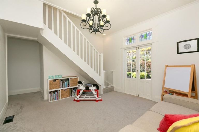 Photo of property in 18 David Street, Westown, New Plymouth, 4310