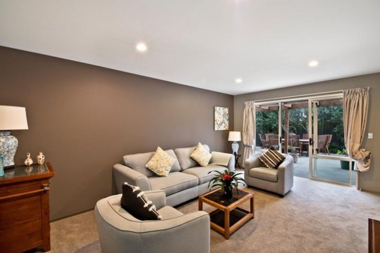 Photo of property in 7a Sequoia Place, Parklands, Christchurch, 8083