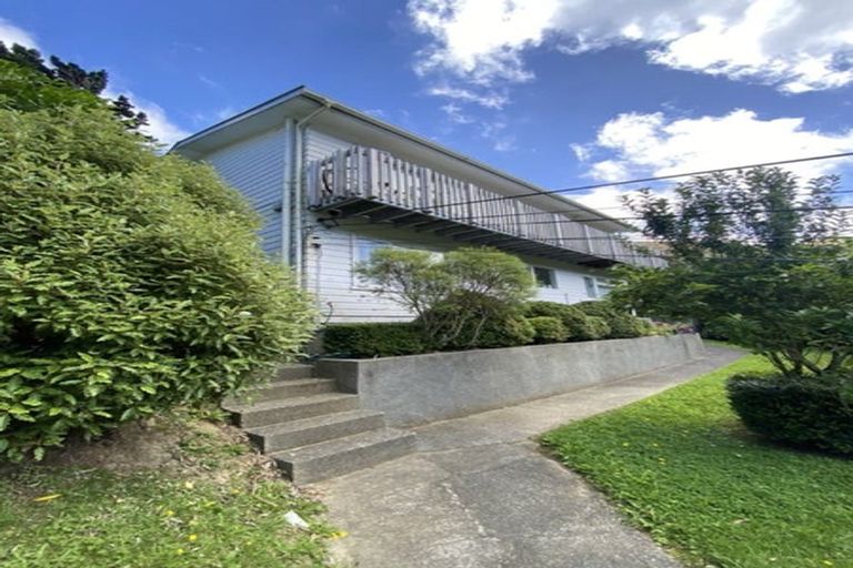 Photo of property in 169 Parkvale Road, Karori, Wellington, 6012