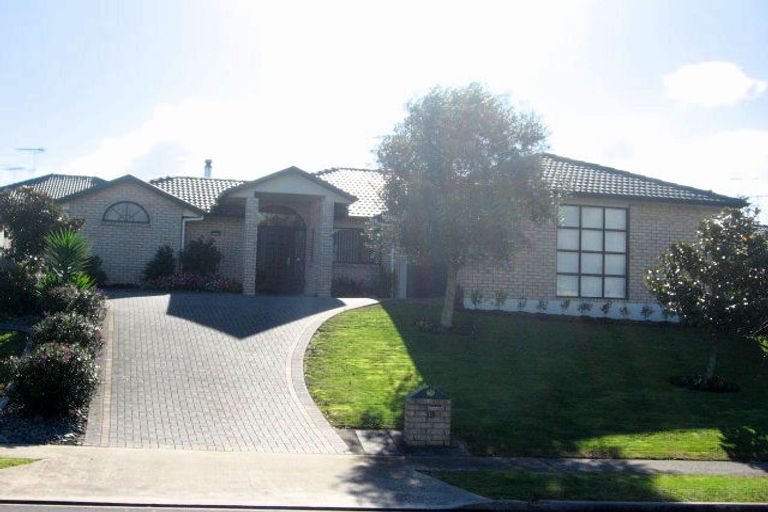 Photo of property in 19 Rathmar Drive, Manurewa, Auckland, 2105