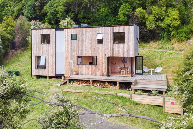 Photo of property in 41 Aylmers Valley Road, Akaroa, 7520