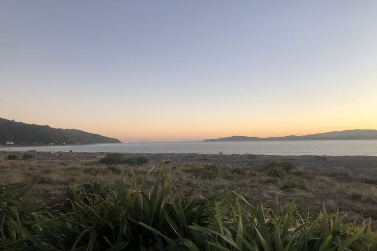 Photo of property in 616a Marine Drive, Days Bay, Lower Hutt, 5013