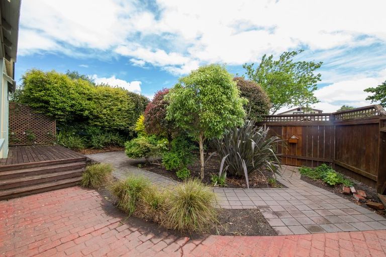 Photo of property in 34 Florence Avenue, Palmerston North, 4414