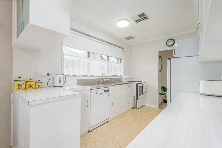 Photo of property in 10 Victoria Street, Pahiatua, 4910