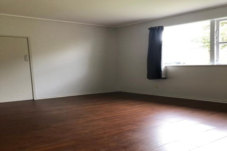 Photo of property in 62b Birkdale Road, Birkdale, Auckland, 0626