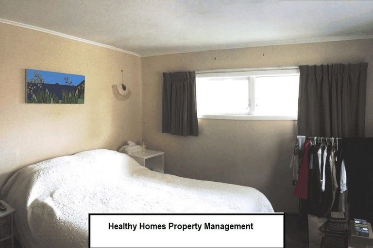 Photo of property in 5 Bedford Street, Te Atatu South, Auckland, 0610