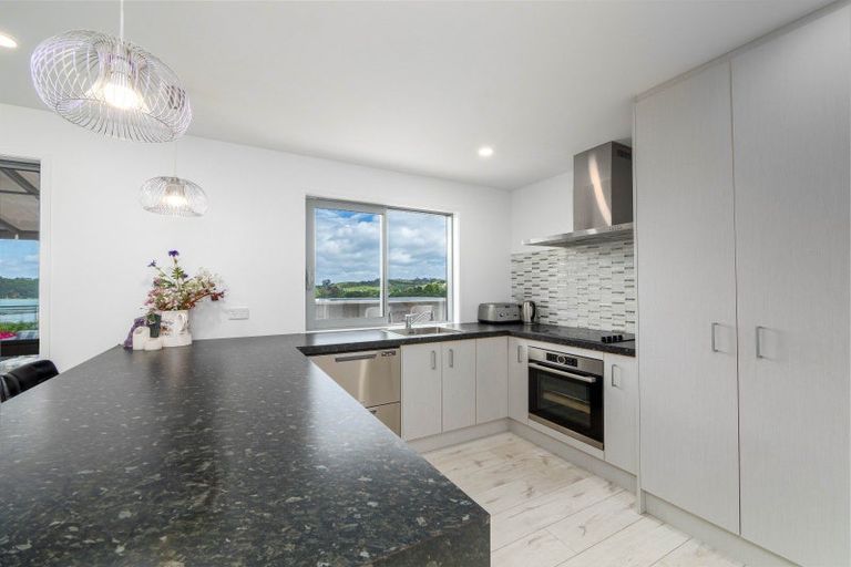 Photo of property in 7 Toi Track, Russell, 0272