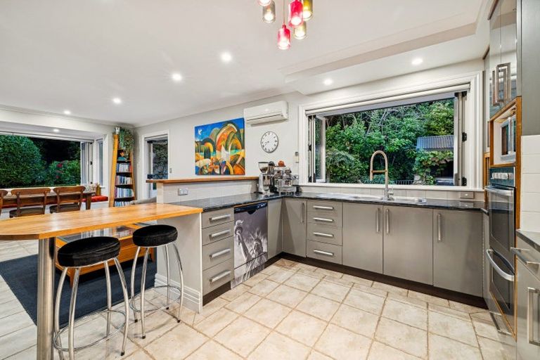 Photo of property in 44 Isobel Road, Greenhithe, Auckland, 0632