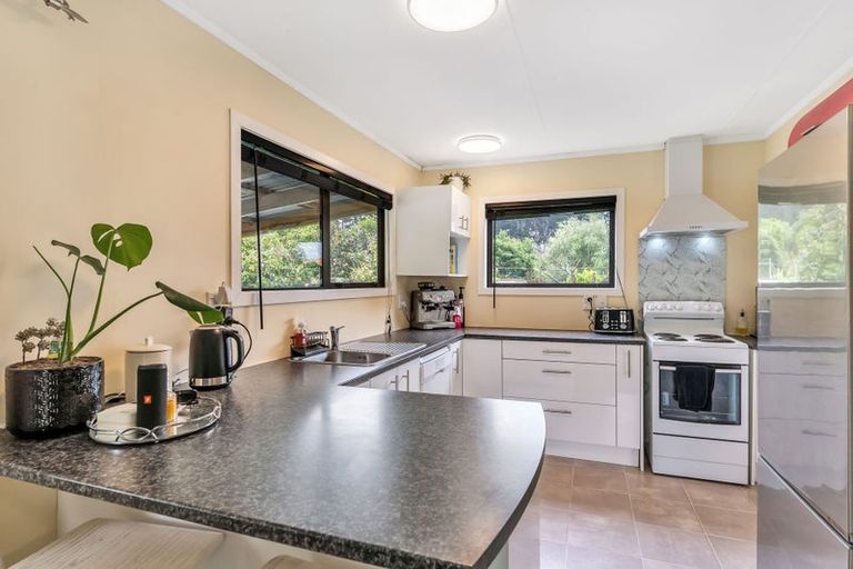 Photo of property in 49 Leinster Avenue, Raumati South, Paraparaumu, 5032