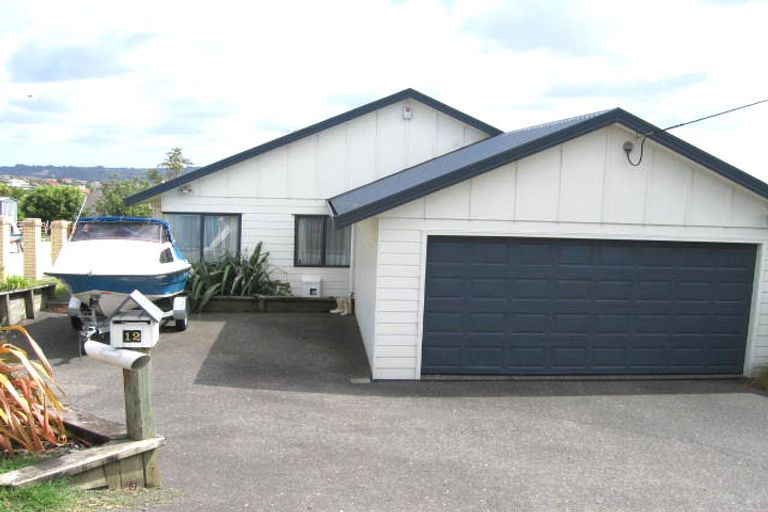 Photo of property in 12 Sunset Road, Unsworth Heights, Auckland, 0632