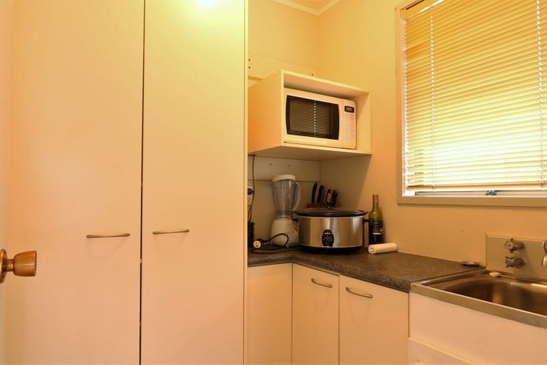 Photo of property in 19 Cairngorm Place, Highland Park, Auckland, 2010