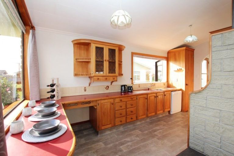 Photo of property in 10 Clyde Street, Ferndale, New Plymouth, 4310