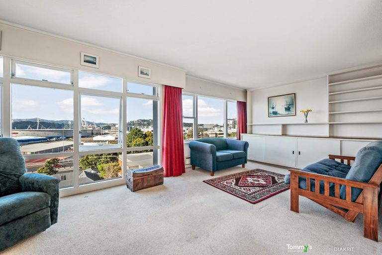 Photo of property in Newman Court Apartments, 2 Newman Terrace, Thorndon, Wellington, 6011