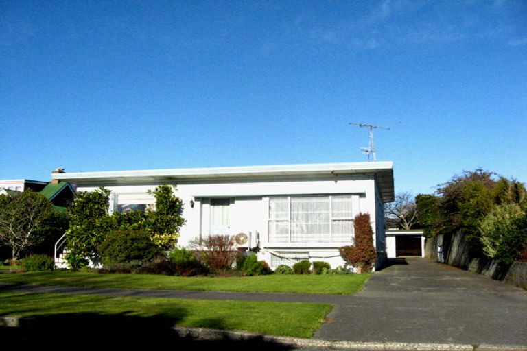 Photo of property in 25 Banks Street, Richmond, Invercargill, 9810