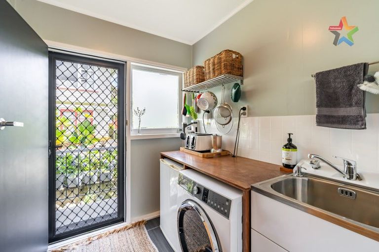 Photo of property in 15 Cleary Street, Waterloo, Lower Hutt, 5011