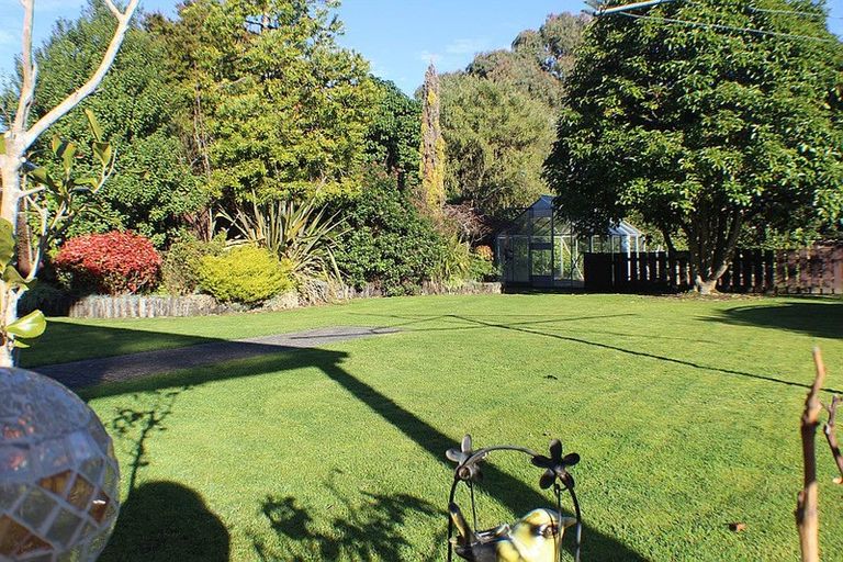 Photo of property in 33 Burtts Road, Durie Hill, Whanganui, 4500