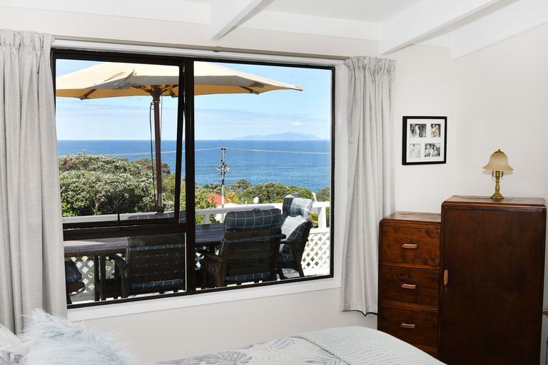 Photo of property in 63 Barrier View Road, Leigh, 0985