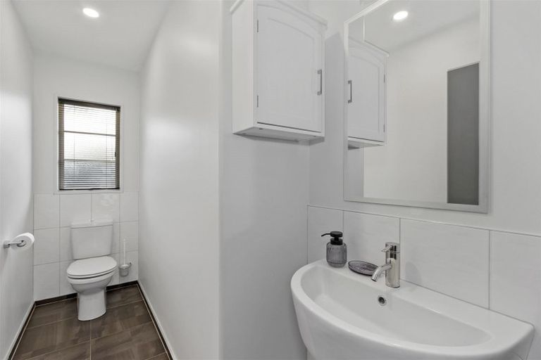 Photo of property in 130 Rothesay Road, Parklands, Christchurch, 8083