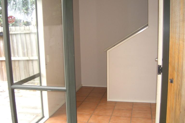 Photo of property in 32 Harrow Street, Phillipstown, Christchurch, 8011