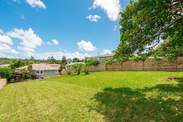 Photo of property in 44 Tahi Terrace, Glen Eden, Auckland, 0602