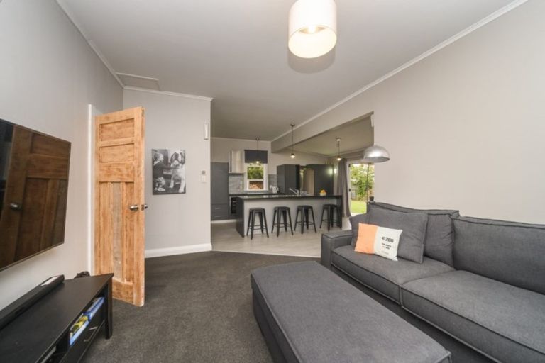 Photo of property in 37 Hammond Street, Bulls, 4818