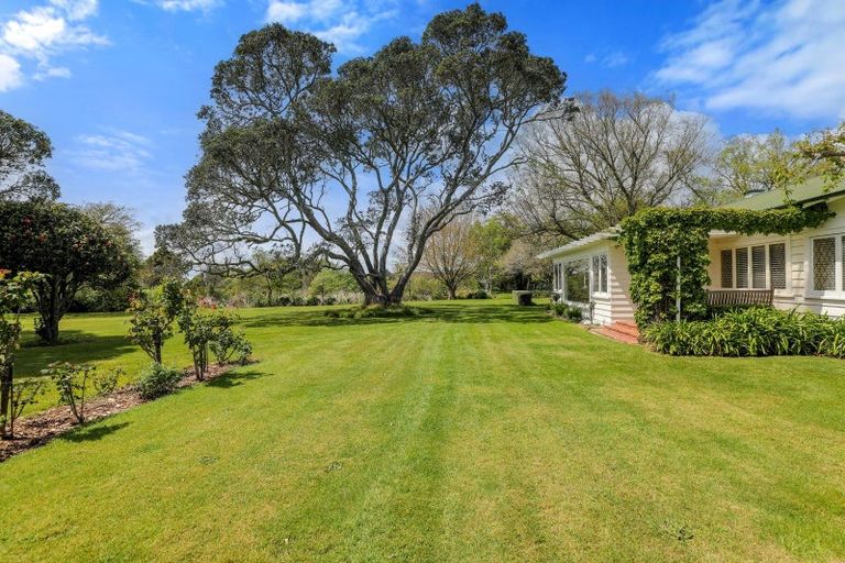 Photo of property in 40 Takinga Street, Mourea, Rotorua, 3074