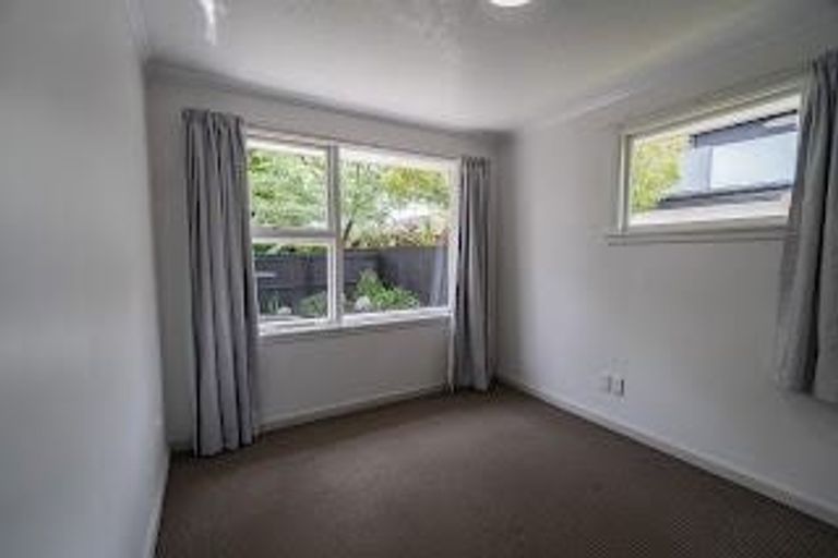 Photo of property in 112a Totara Street, Riccarton, Christchurch, 8041